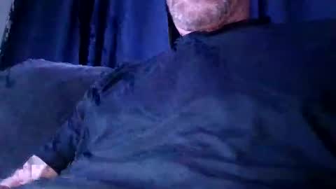 illrububuallday24 online show from October 2025 11:36:02 AM