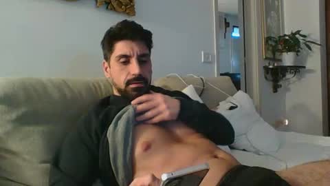 Snapshot of ilmangj90 chatting on January 2025 04:01:01 PM ilmangj90 online show from January 2025 04:01:01 PM