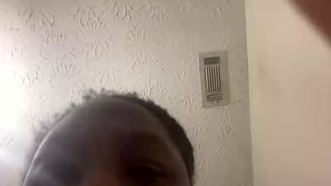 Snapshot of ilovethighs421 chatting on October 2025 12:18:02 PM ilovethighs421 online show from October 2025 12:18:02 PM