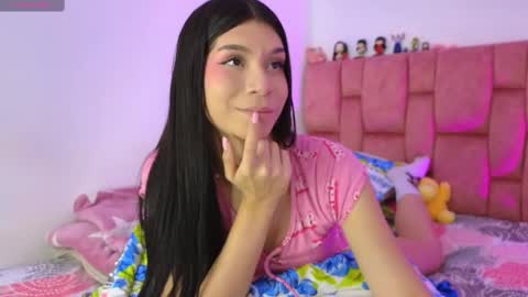 Isa Vasquez  online show from February 2025 02:48:02 AM