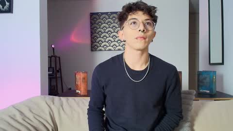 Snapshot of im__thomas chatting on September 2025 03:28:02 AM IM  THOMAS online show from September 2025 03:28:02 AM