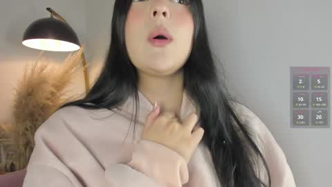 Aleja  online show from April 2026 05:10:01 AM