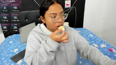 Snapshot of im_angels7 chatting on February 2025 11:21:02 PM Angela online show from February 2025 11:21:02 PM