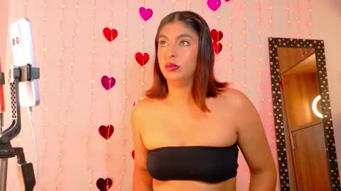 im_anna_ online show from February 2026 08:51:01 PM