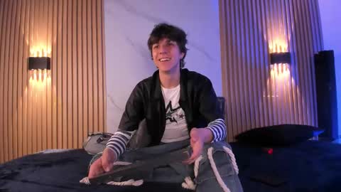 daren online show from December 2025 01:43:02 AM