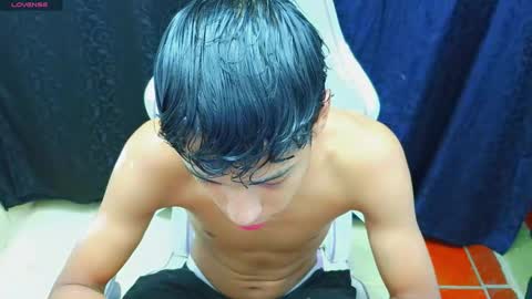 im_david01 online show from October 2025 01:14:01 PM