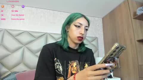  Im Gaia online show from December 2025 12:32:01 PM