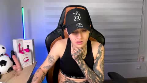 Laia online show from January 2025 03:53:01 AM