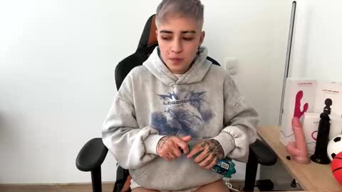 Laia online show from January 2025 09:25:02 PM