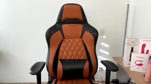 Laia online show from January 2025 09:29:02 PM