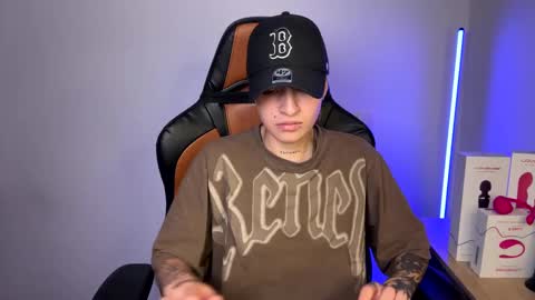 Laia online show from January 2025 03:33:01 AM