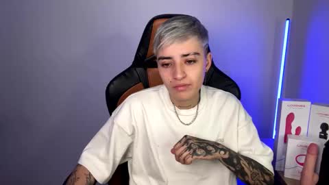 Laia online show from February 2025 02:03:02 AM