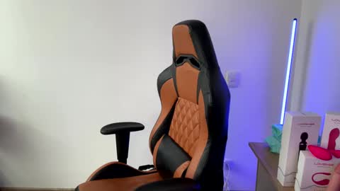 Laia online show from February 2025 01:16:01 PM