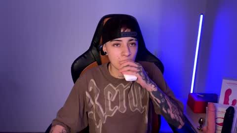 Laia online show from March 2025 05:21:02 AM