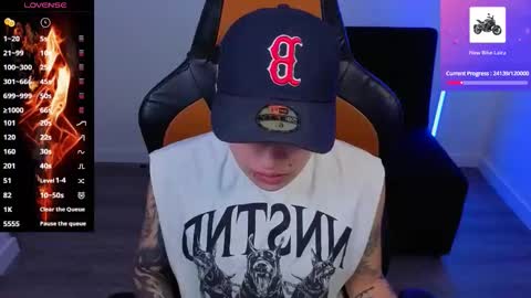 Laia online show from October 2025 09:47:02 PM