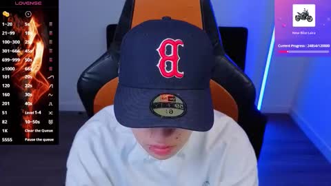 Laia online show from October 2025 02:10:01 AM