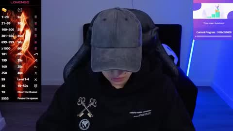 Laia online show from November 2025 11:58:02 PM