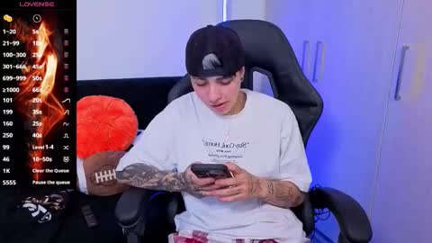 Laia online show from November 2025 10:34:02 PM