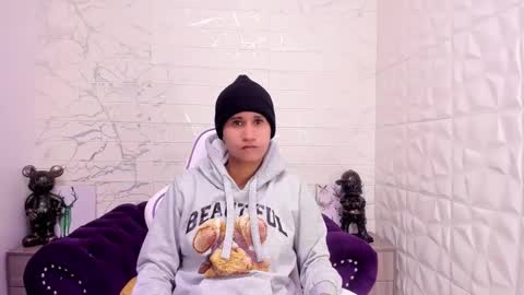 im_milan_rs online show from February 2025 12:27:01 AM