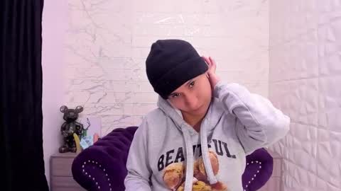 im_milan_rs online show from February 2025 09:42:01 AM