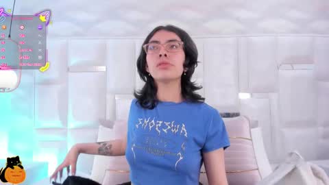 Snapshot of im_molly_angel chatting on October 2025 03:07:01 PM Moly online show from October 2025 03:07:01 PM