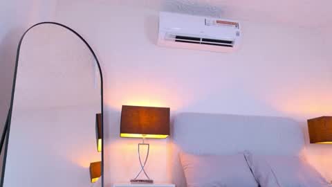 Snapshot of im_nova_w chatting on November 2025 07:27:01 PM nova online show from November 2025 07:27:01 PM