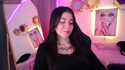 Jade Rosse online show from October 2025 07:00:01 PM