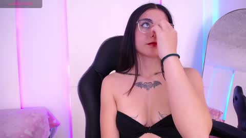 Jade Rosse online show from March 2026 07:37:01 PM