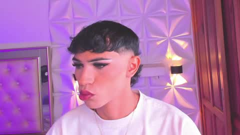 im_sebaslopez online show from April 2026 07:22:02 PM