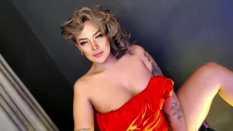 Snapshot of im_ur_nightmare chatting on January 2025 05:33:01 AM Candy Moore online show from January 2025 05:33:01 AM