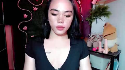 Snapshot of im_urlovergirlxxx chatting on November 2025 06:01:01 AM Hii love online show from November 2025 06:01:01 AM