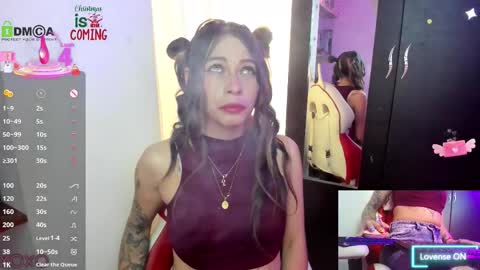 Lisa Hyga online show from December 2025 07:44:01 PM