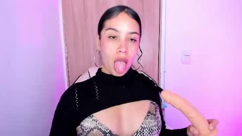 charlot online show from July 2026 10:57:02 PM