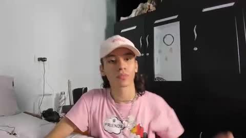 Snapshot of imcoltonalvin chatting on January 2025 01:33:01 AM Colton Alvin Independent model online show from January 2025 01:33:01 AM