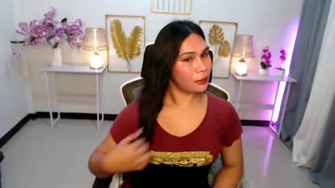 Snapshot of imdestined_foryou chatting on January 2025 01:30:01 PM Ashley online show from January 2025 01:30:01 PM