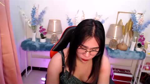 Snapshot of imdestined_foryou chatting on February 2025 07:05:02 PM Ashley online show from February 2025 07:05:02 PM