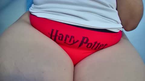 mia latina online show from February 2026 02:27:01 AM