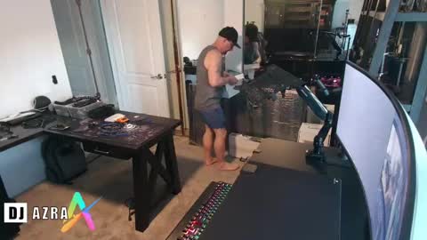 Snapshot of imdjazra chatting on March 2025 01:21:01 AM DJ Azra online show from March 2025 01:21:01 AM