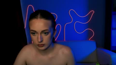 imhaileyy online show from May 2026 03:08:02 PM