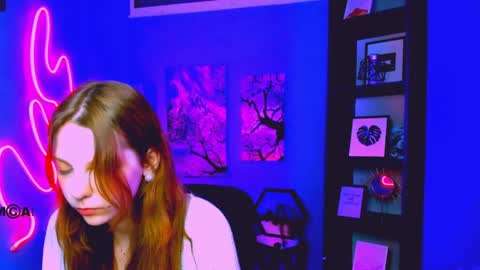 imhaileyy online show from June 2026 07:53:01 PM
