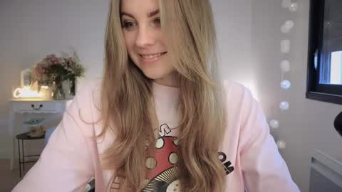 ImKeira online show from February 2025 11:02:02 AM