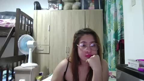 Snapshot of immaculate02 chatting on February 2025 02:23:02 PM Immaculate02 online show from February 2025 02:23:02 PM