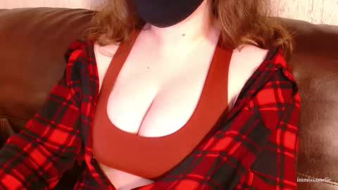 Miss Amelie online show from November 2025 12:49:01 AM