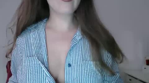 Pola online show from February 2025 09:30:01 PM