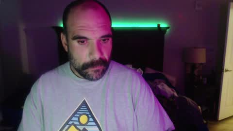 I use to be imeverythingandnothing online show from December 2024 02:46:01 AM