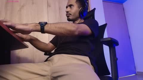 Daniel   thumb up me please its important Im new INDEPENDENT MODEL online show from April 2026 07:07:02 PM