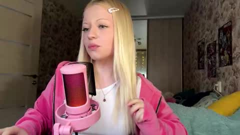 Snapshot of inamillsap chatting on February 2026 11:41:01 AM Lola online show from February 2026 11:41:01 AM