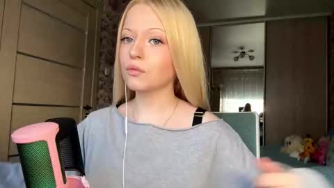 Lola online show from March 2026 12:33:02 PM