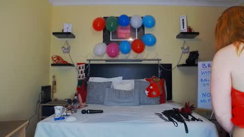 inannalove online show from December 2024 08:21:02 PM