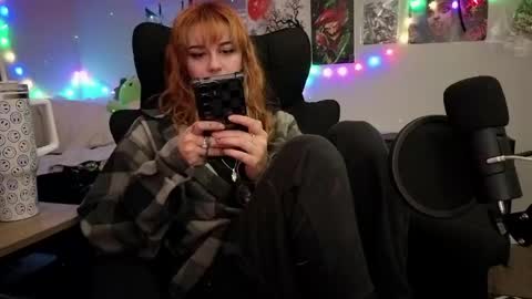 Snapshot of inarafoxxx chatting on April 2026 03:04:02 AM Inarafoxx online show from April 2026 03:04:02 AM
